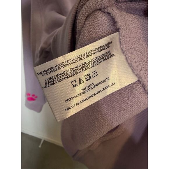 Wildfox Dogs Love Me Sweatshirt - Picture 8 of 8